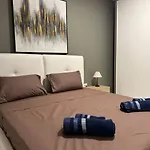 Amadeo Suites